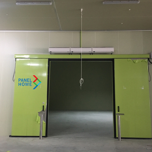 Cửa panel kho lạnh tự động 2 cánh