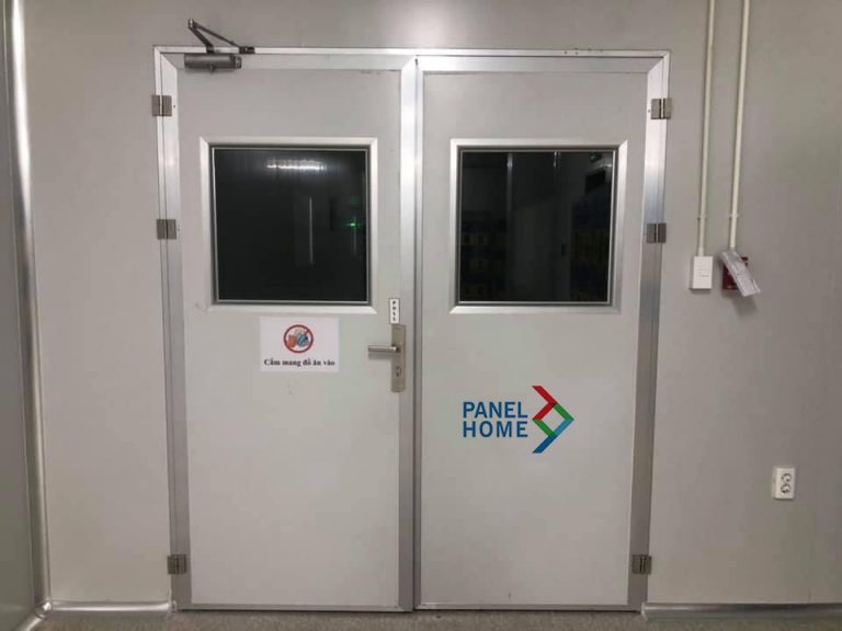 Cửa mở panel 2 cánh