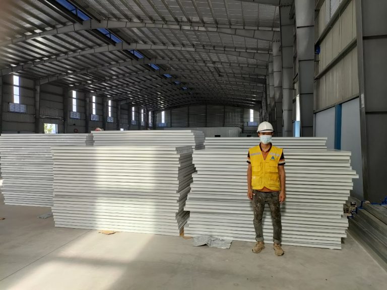 mua tấm panel ở đâu