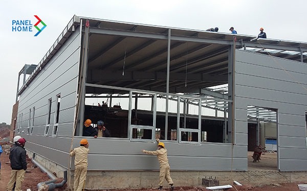 Thi công vách panel nhà xưởng giá rẻ – ưu đãi lên đến 30%