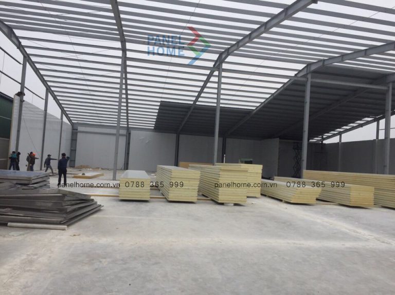 panel Pu thi công trần vách