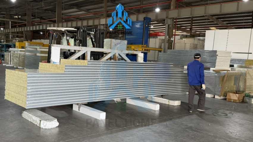 Ưu điểm nổi bật của panel bông khoáng chống cháy