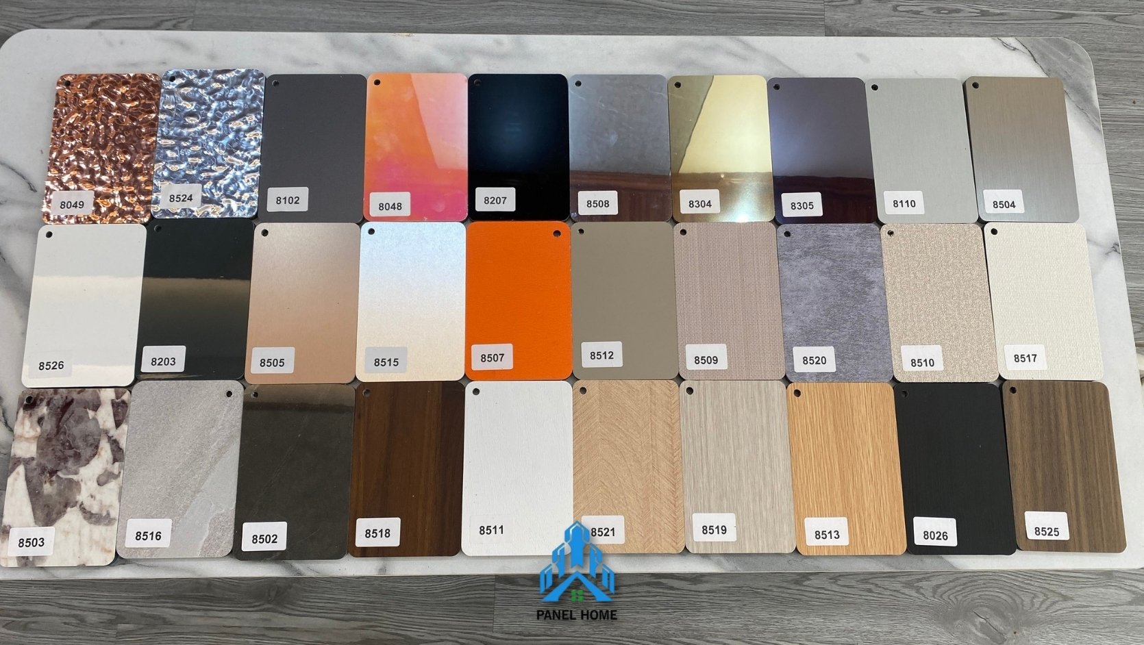 Tấm ốp than tre tráng gương Panel Home cho không gian hiện đại